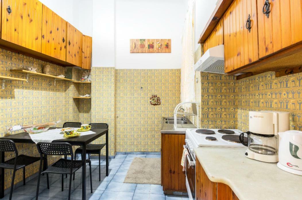Beautiful Appartment Under Akropolis! Athens Luaran gambar